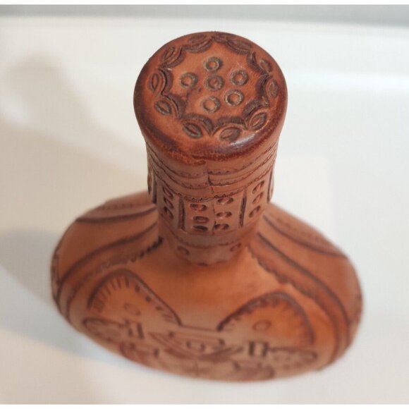 Vtg Leather Tooled Wrapped Wine/Liquor Decanter Columbian Souvenir Art Bottle - Picture 7 of 16